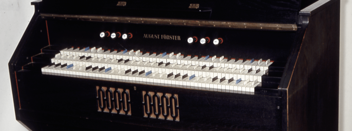 Hába’s Harmonium